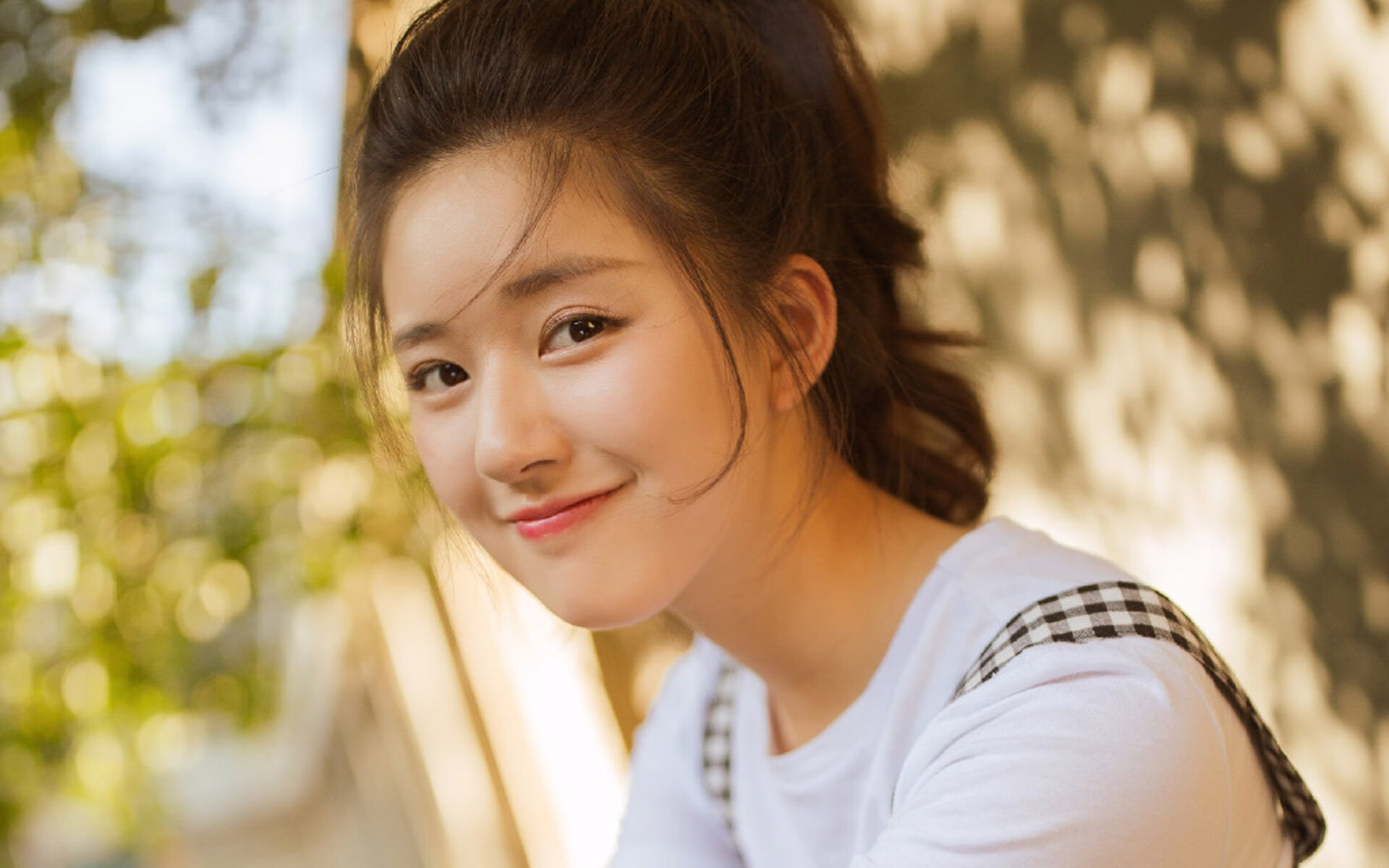 开运app官网-_硬地、红土、草地：不一样的场地带来不同挑战_，硬地和草地的区别